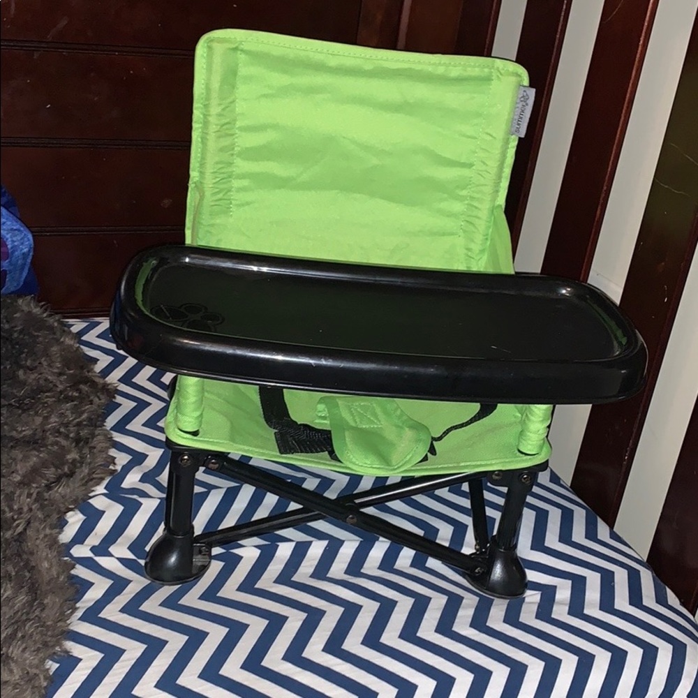 Pop n sit booster seat